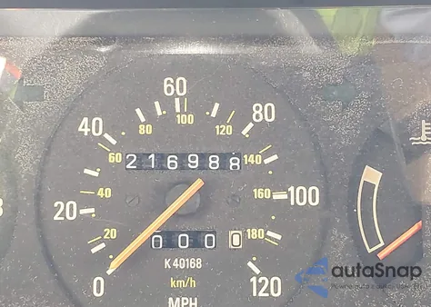 1992 Volvo 240 Gl from USA, damaged, VIN YV1AS8802N1473105